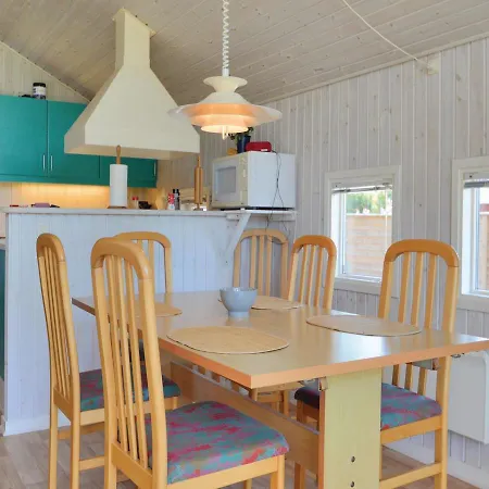 Two-bedroom Holiday In Ferienhaus *